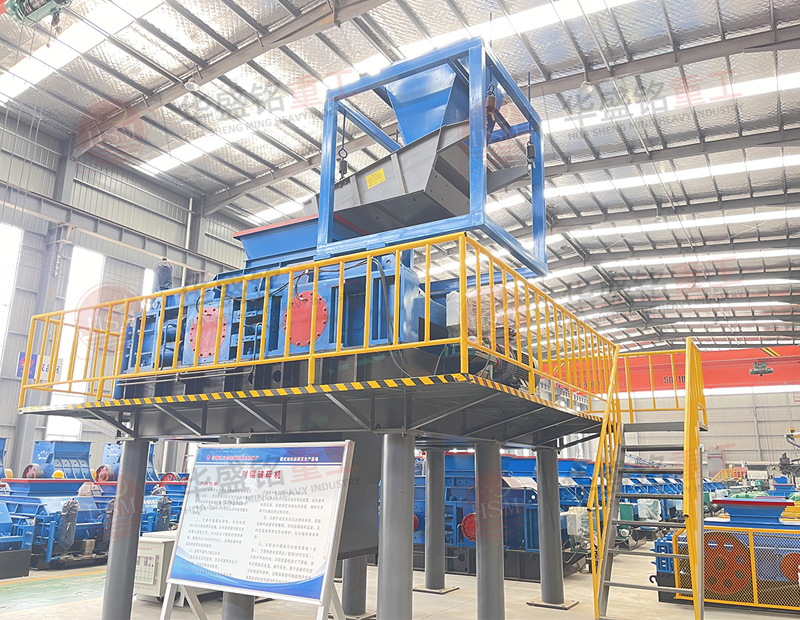 時產(chǎn)300噸雙輥制砂機怎么樣？石灰石制砂用什么設備？